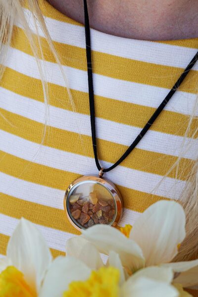 Kulons ar dzintariem