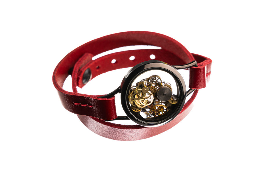 Glass bracelet with red leather
